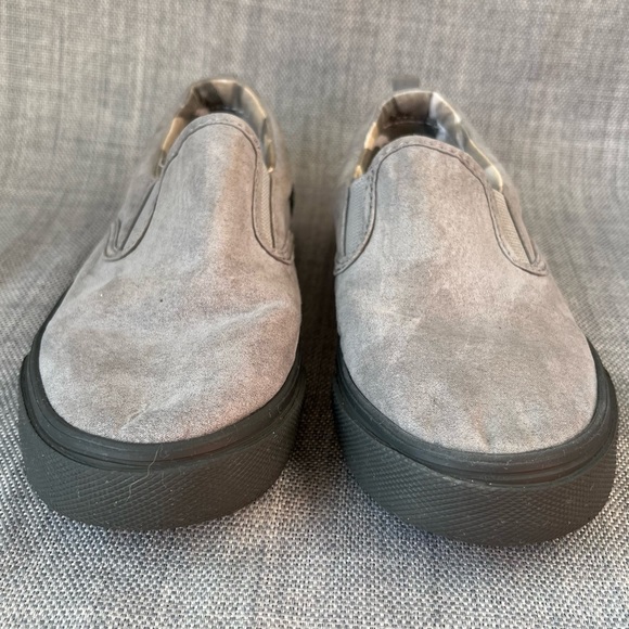 Old Navy Kids Grey Canvas Slip-on Loafer Sneakers Size 3 Casual Comfort Shoes - Picture 3 of 13